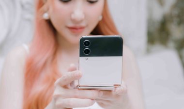 Samsung Galaxy Z Flip4 - món trang sức công nghệ cho hội chị em