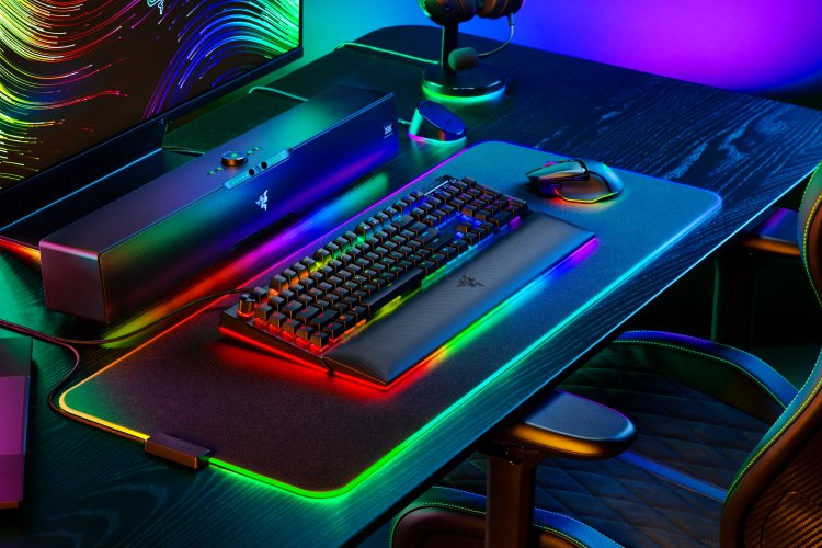 Razer trình làng bàn phím gaming BlackWidow V4 Pro giá hơn 6 triệu đồng