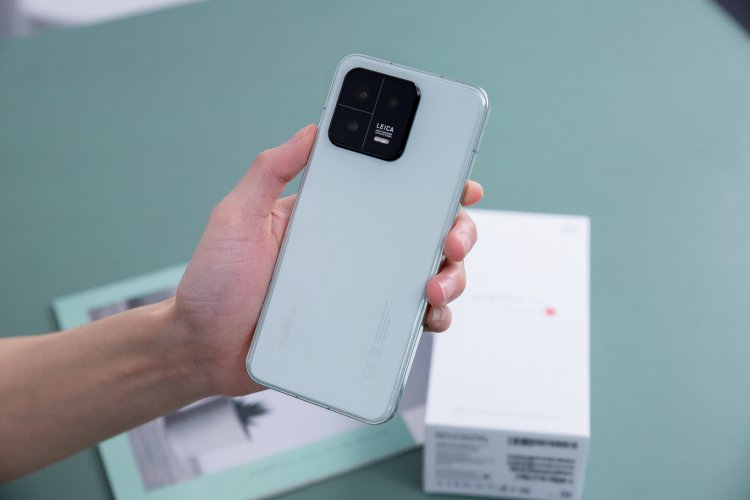 Di Động Việt nhận đặt trước Xiaomi 13 series từ 11,49 triệu đồng