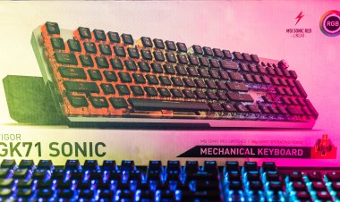 MSI VIGOR GK71 SONIC: Bàn phím cơ cho người thích 'hào quang rực rỡ'