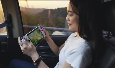 Máy chơi game ROG Ally có giá gần 18 triệu đồng