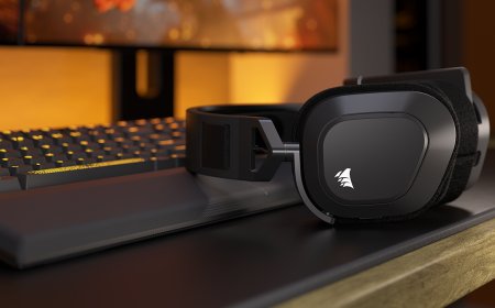 CORSAIR mở bán tai nghe HS80 MAX và bàn phím K70 MAX