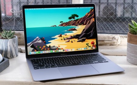 Dịp 'back to school', MacBook Air M1 chỉ còn 17,59 triệu đồng