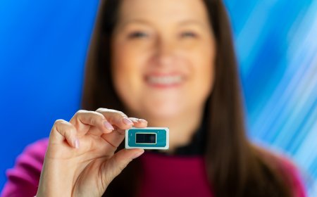 Intel Giới Thiệu Chương Trình Mới Cho Các Nhà Phát Triển Phần Mềm Và Nhà Cung Cấp Phần Cứng Trên AI PC