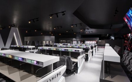 Đưa trải nghiệm lên tầm cao mới với ASUS cùng mô hình Cyber Hàn Quốc tại Levelup Gaming Center