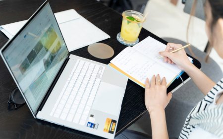 ASUS chính thức ra mắt Zenbook S 14 - Laptop AI siêu mỏng nhẹ chuẩn Copilot+ PC