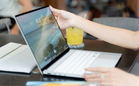 Đánh giá ASUS Zenbook S 14 - Laptop AI siêu mỏng nhẹ chuẩn Copilot+ PC với chip Intel