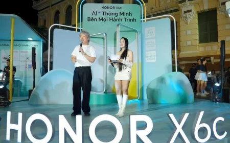 HONOR mang ‘trạm sạc năng lượng” đến giữa lòng thành phố