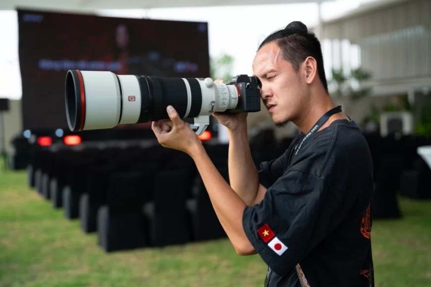 Sony ra mắt ống kính zoom siêu tele FE 100-400mm F4.5 GM OSS G Master™